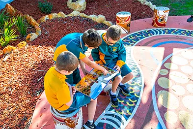 CURRICULUM SNAPSHOTS JOONDALUP EDUCATION SUPPORT CENTRE